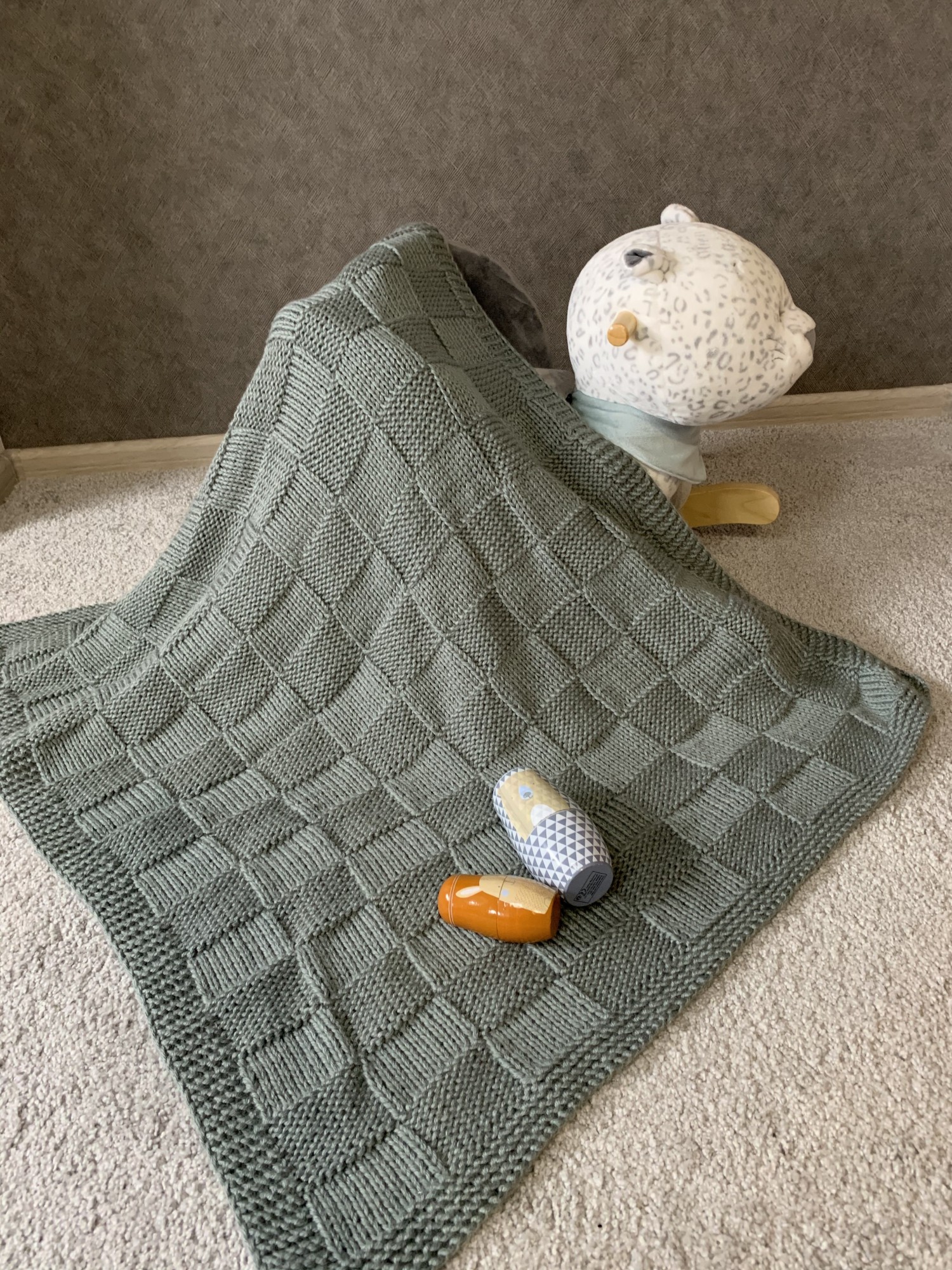 

Плед Knittpenka сірий дитячій в клітинку 90 х 90 см