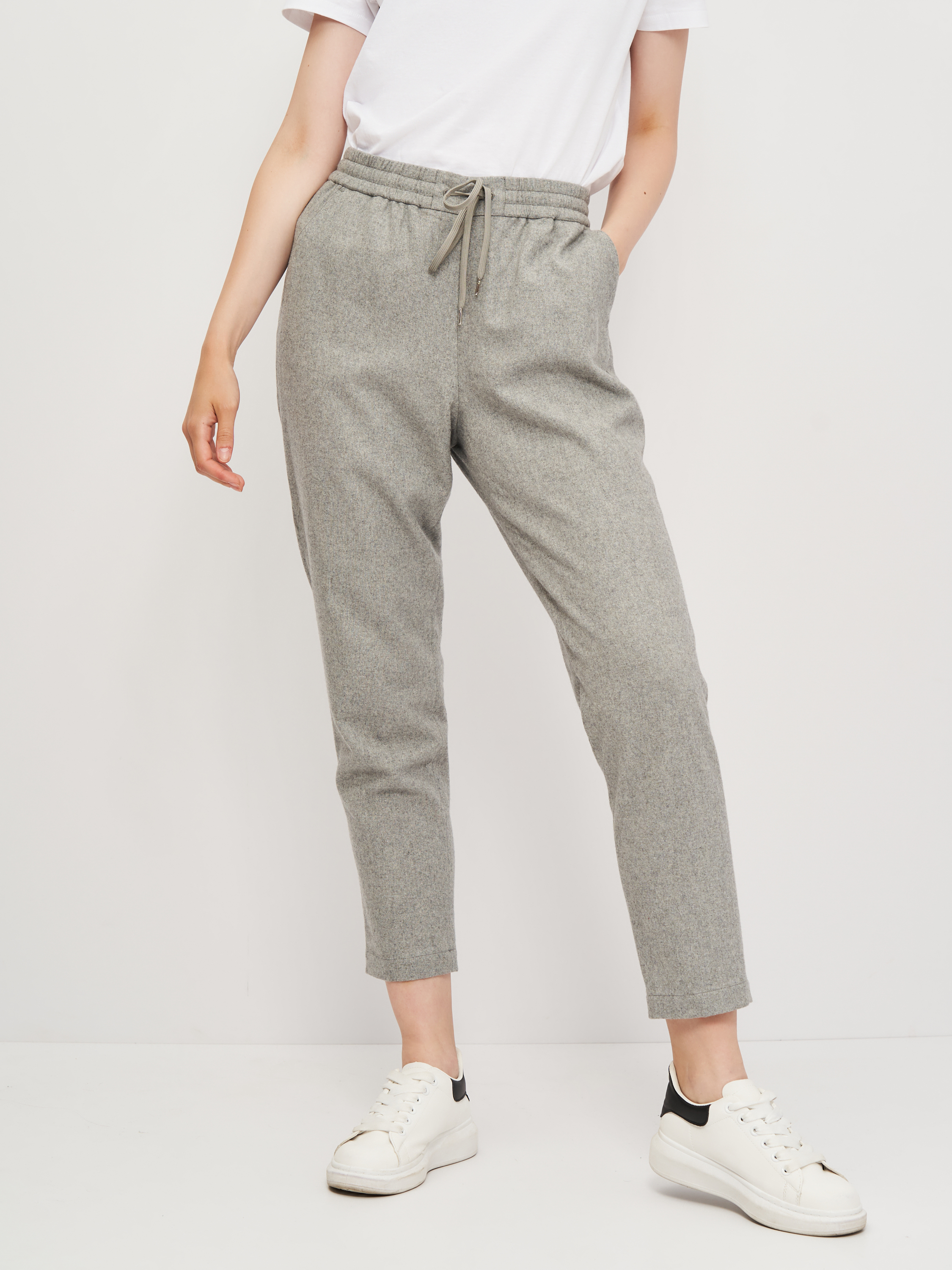 

Спортивные штаны H&M 1702-9975649 M Серые