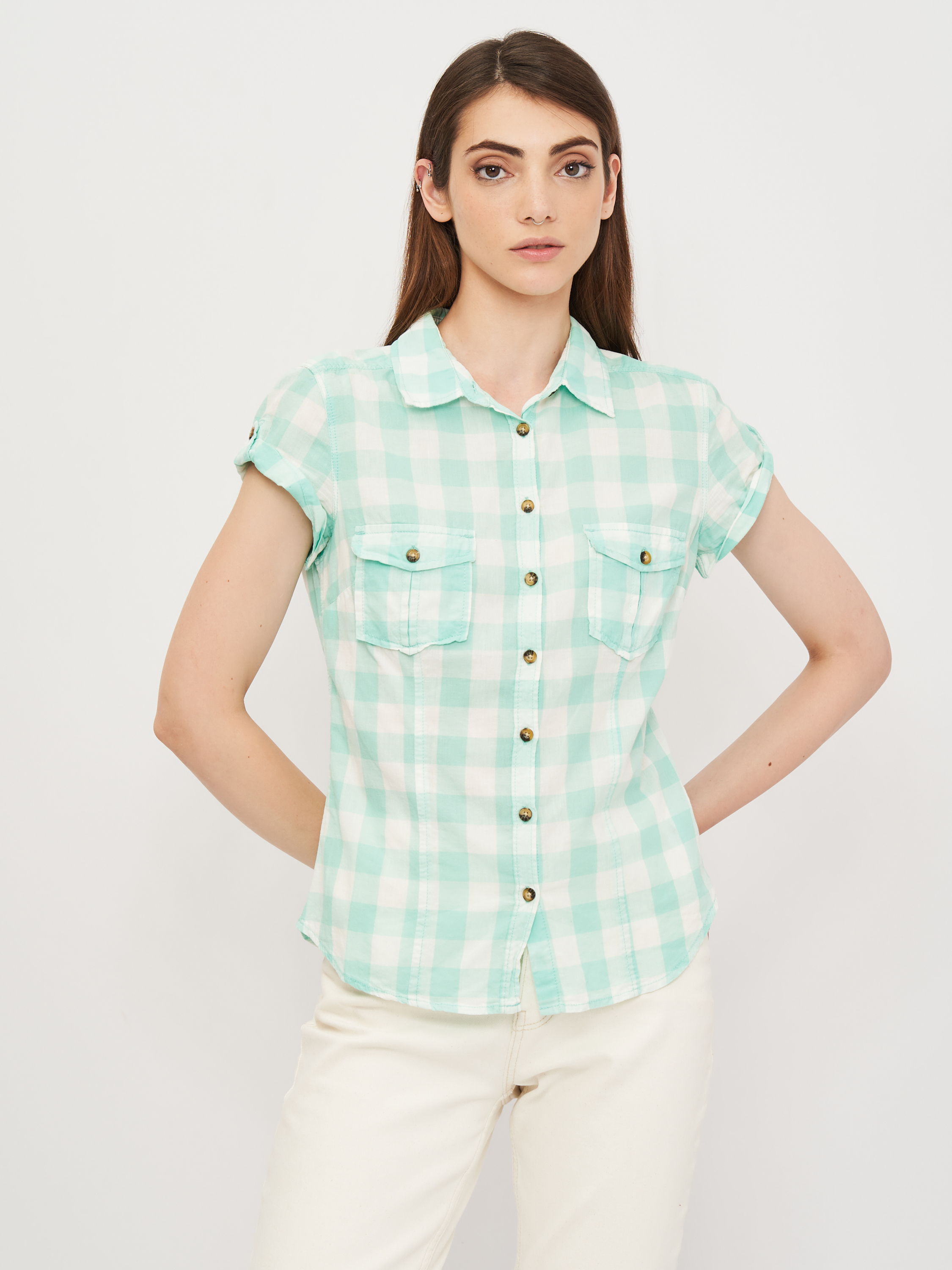

Рубашка H&M 1605-1163817 38 Белая с бирюзовым