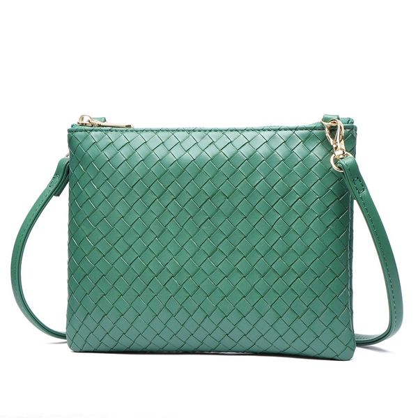 

Женский клатч из кожзаменителя AMELIE GALANTI a991503-01-green