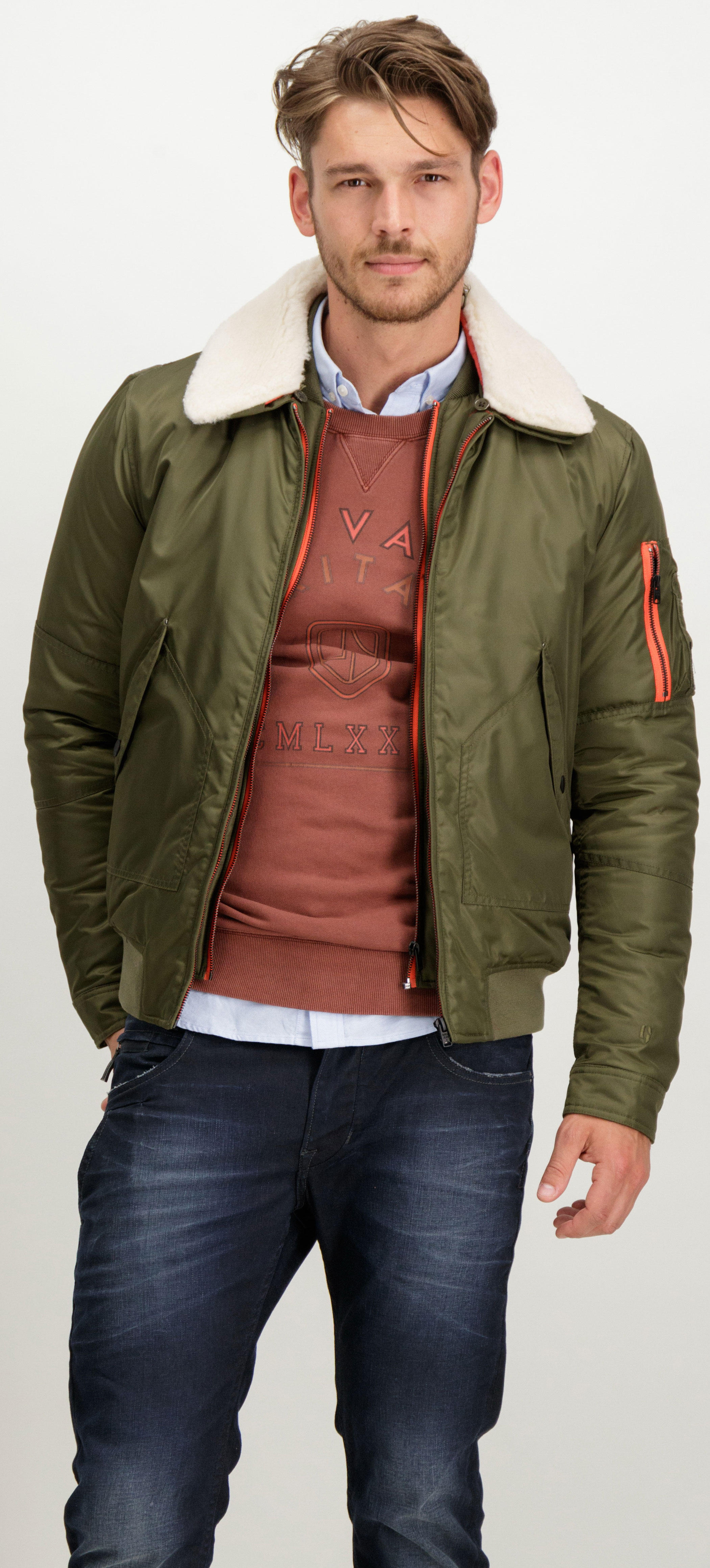 

Куртка Garcia Jeans GJ810910/2302 L