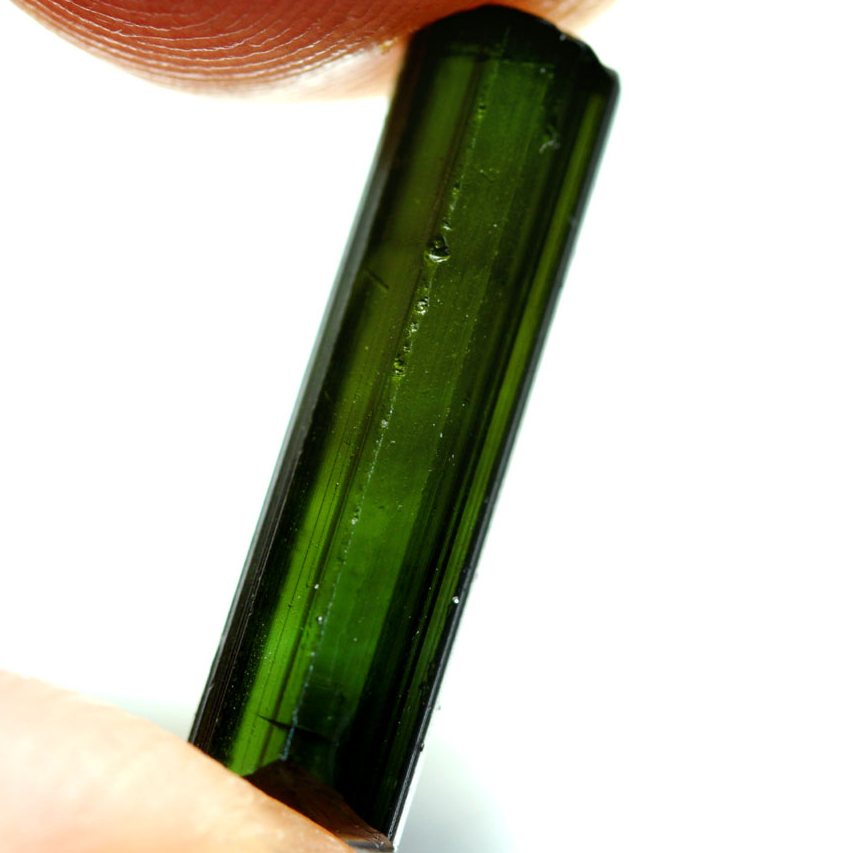 

Турмалин зеленый 20*5мм без огранки 6.22Ct Е14463