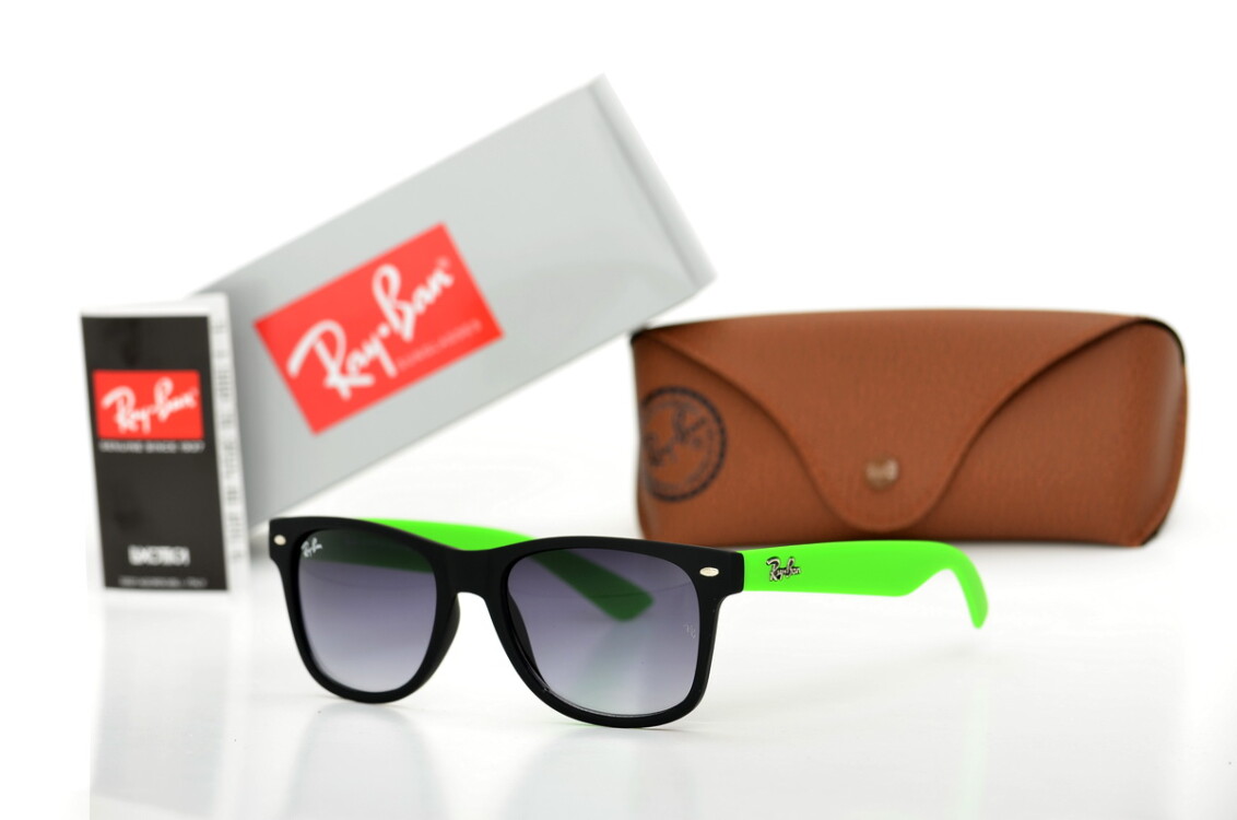 

Солнцезащитные очки Ray Ban 2140c28