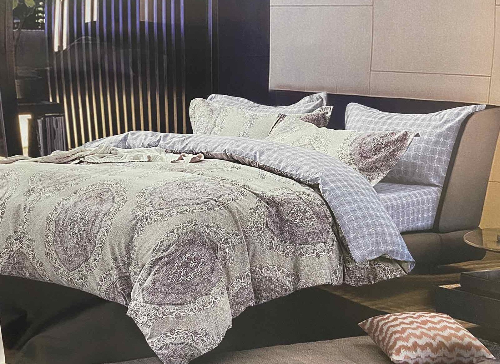 

Комплект постільної білизни Шем Royal satin 180Х220 різнокольоровий 22