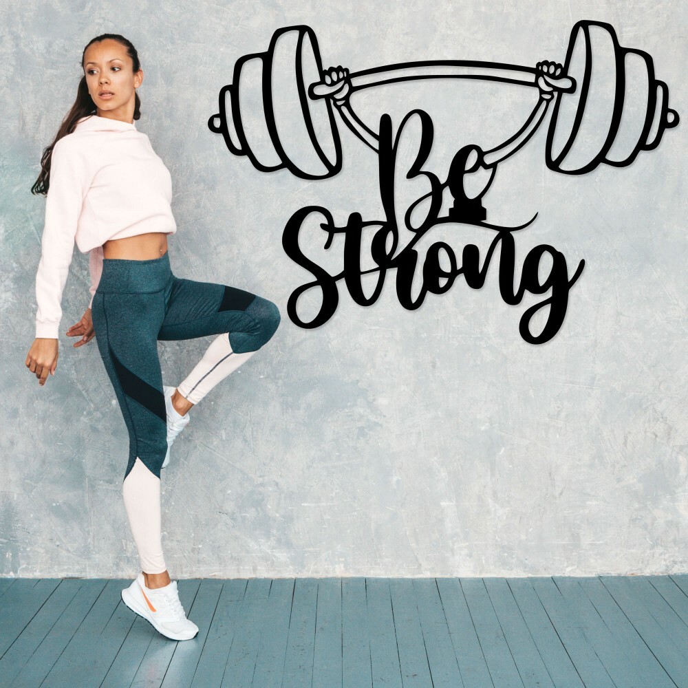 

Панно из дерева Born for Art Be Strong 90х60 см Черное