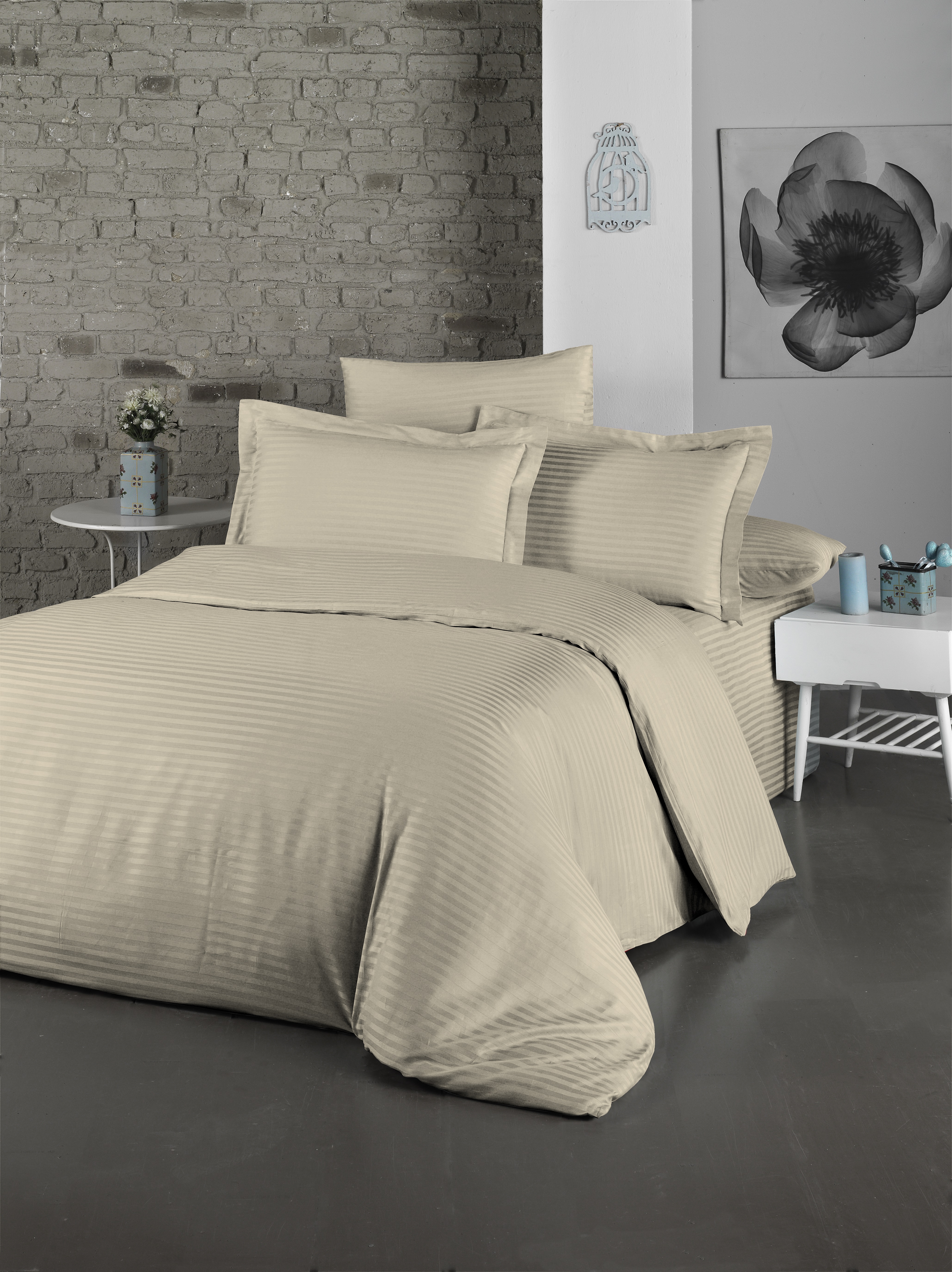 Акция на Комплект постельного белья LightHouse Exclusive Sateen Stripe Lux 200х220 (2200000550170) от Rozetka UA