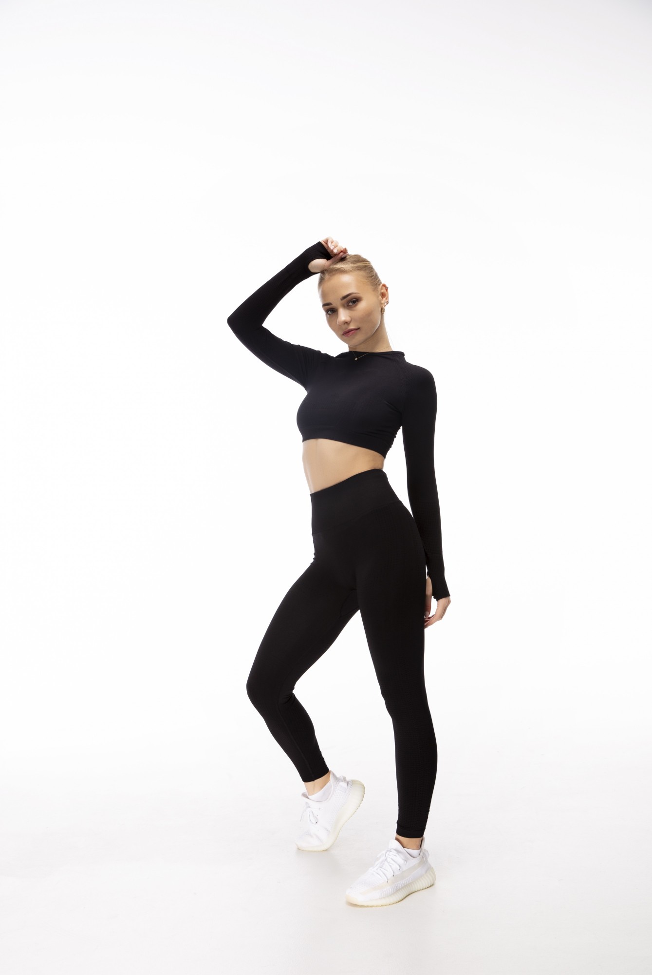 

Бесшовный костюм для фитнеса (леггинсы + рашгард) Fitqode A03  Черный, Бесшовный костюм для фитнеса (леггинсы + рашгард) Fitqode A03 S Черный