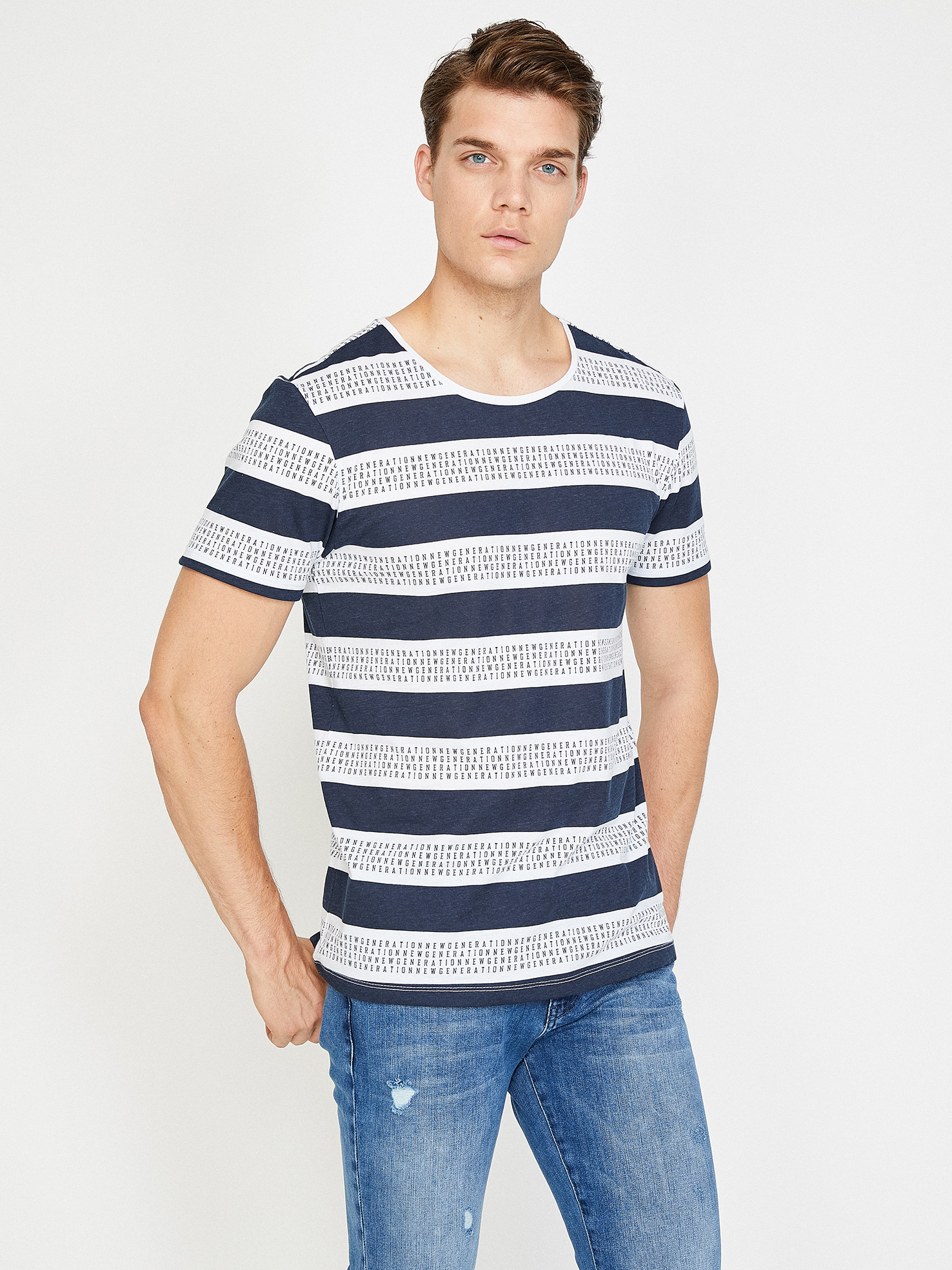 

Футболка Koton 8YAM14657OK-01M S Marine Stripe