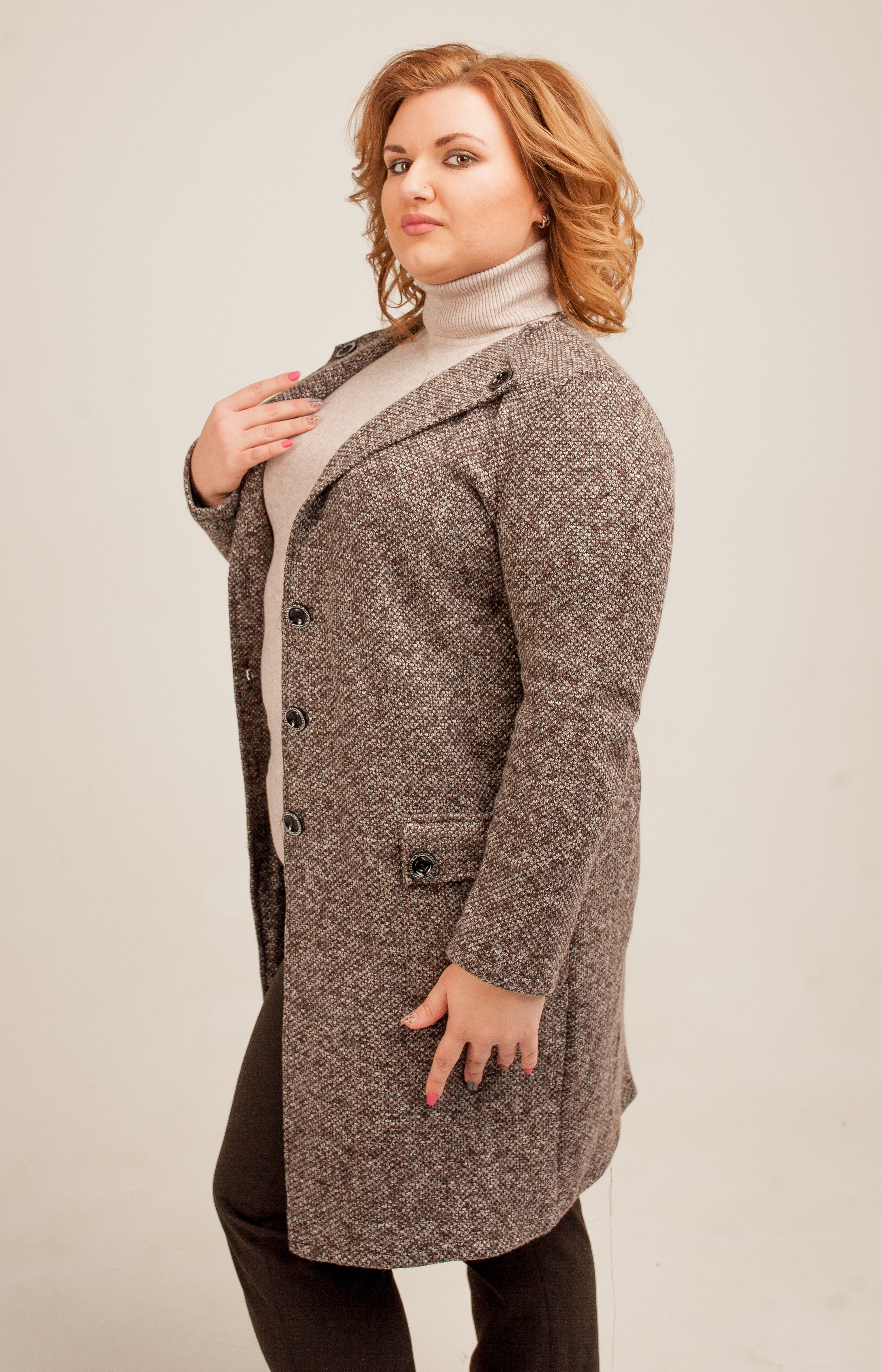 

Женский кардиган Lady Look на пуговицах 1015 коричневый 52