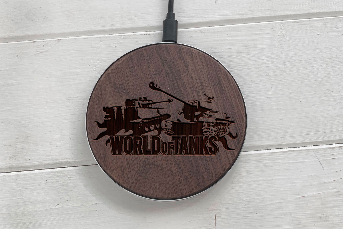 

Быстрая беспроводная деревянная зарядка SkinWood Black Fast Charge Tanks