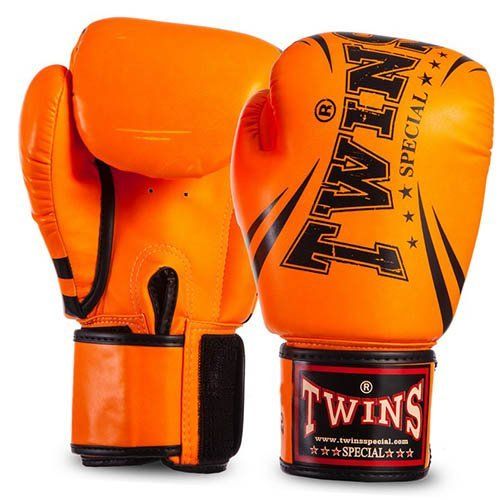 

Перчатки боксерские FBGVSD3-TW6 Twins 10oz Оранжевый (37426071)
