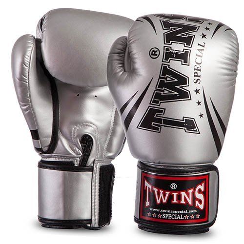 

Перчатки боксерские FBGVSD3-TW6 Twins 16oz Серебряный (37426071)