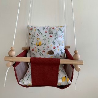 

Детская качеля Infancy Лесные звери, Бордовая основа