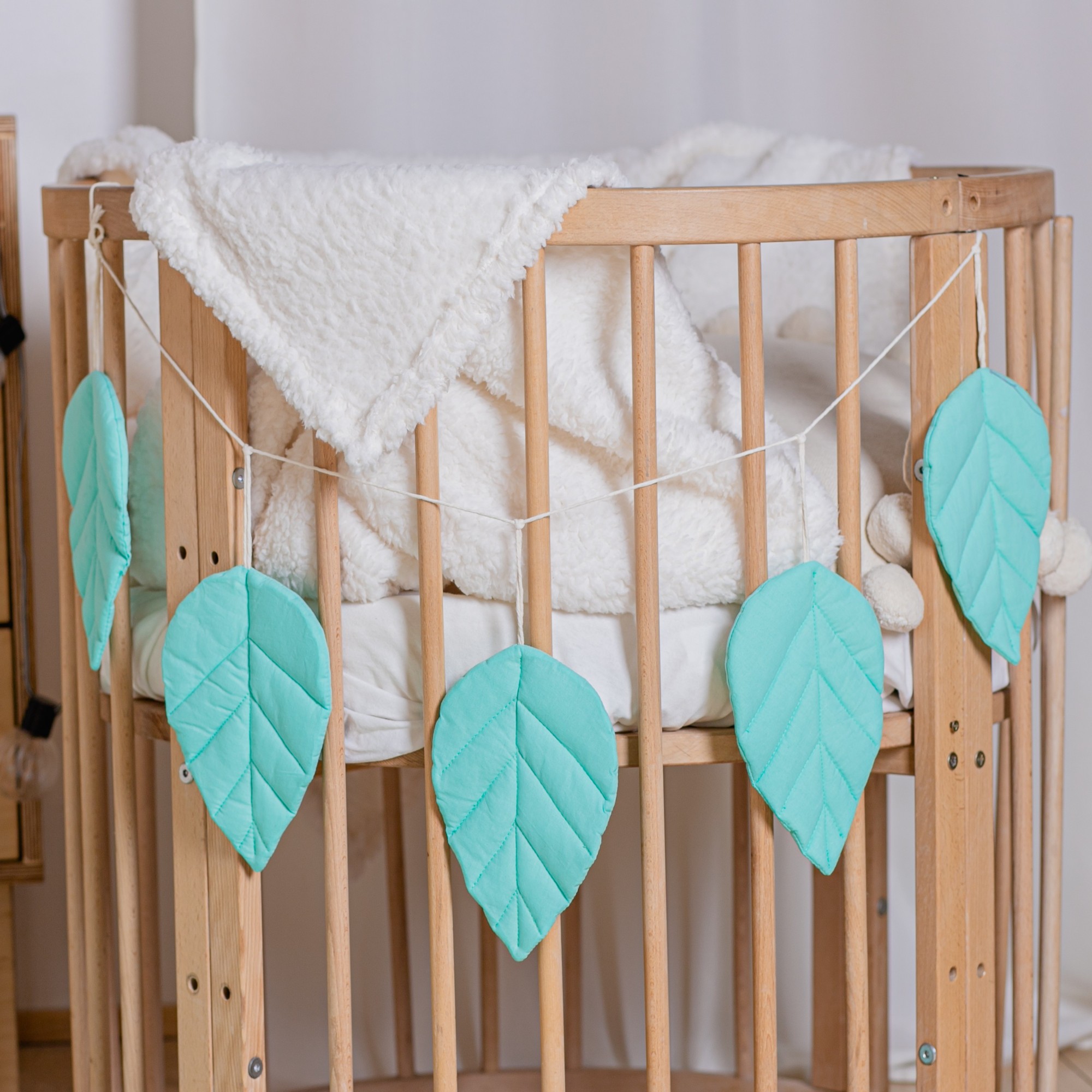 

Гирлянда из листиков MammyDo Mint leaves на 5 листиков мятная