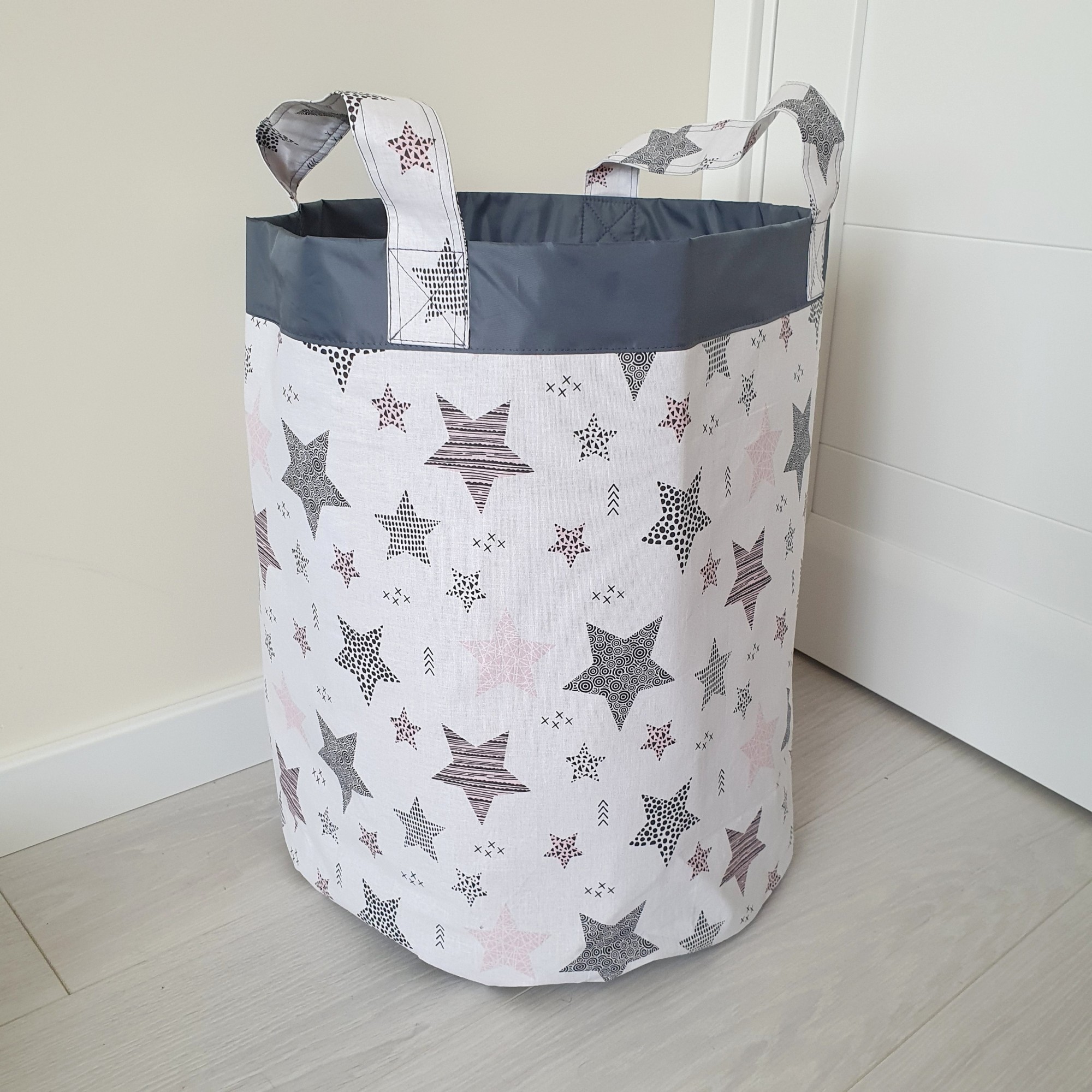 

Корзина для игрушек MammyDo Grey Stars 50х40 см белая
