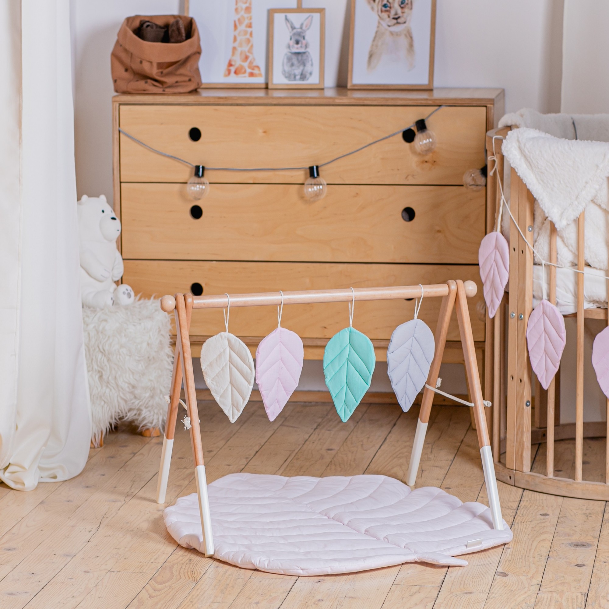 

Развивающий комплекс MammyDo Baby Play Gym розовый с ковриком-листиком