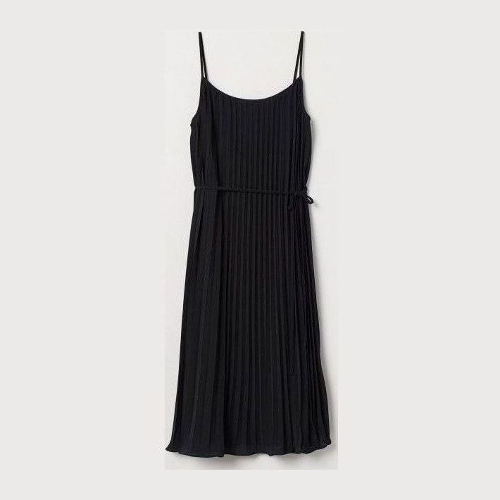 

Платье H&M 1212-7715379  Черное, Платье H&M 1212-7715379 XL Черное