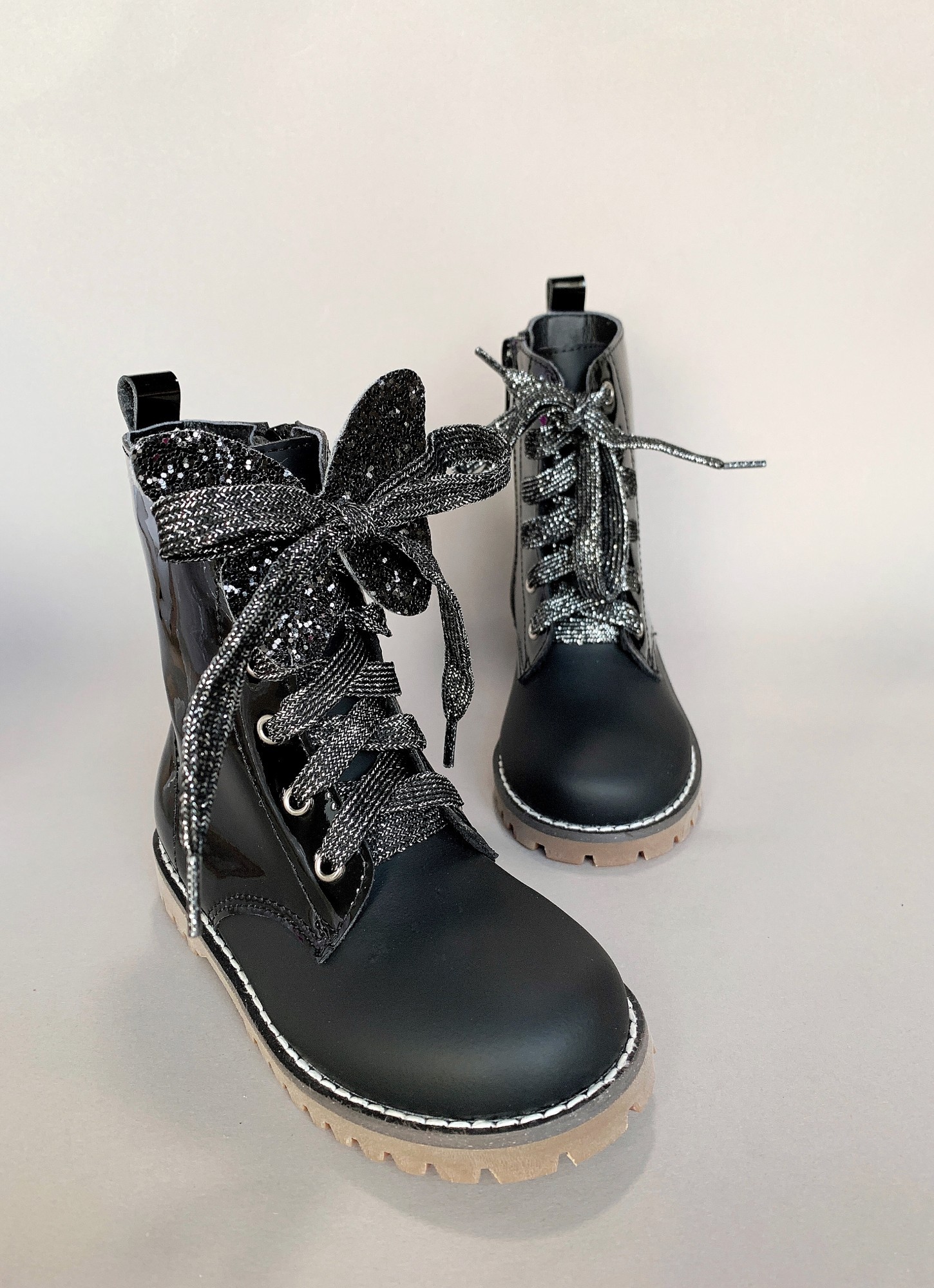 

Ботинки EVIE shoes Nancy Black Neon (208-3K 33)