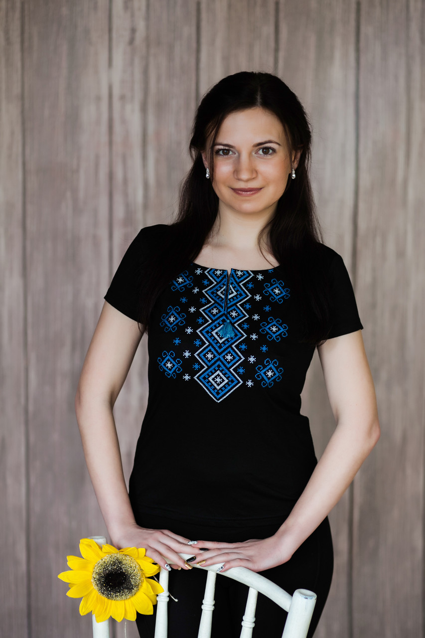 

Жіноча вишиванка Melanika Карпатський орнамент G-21 XXL