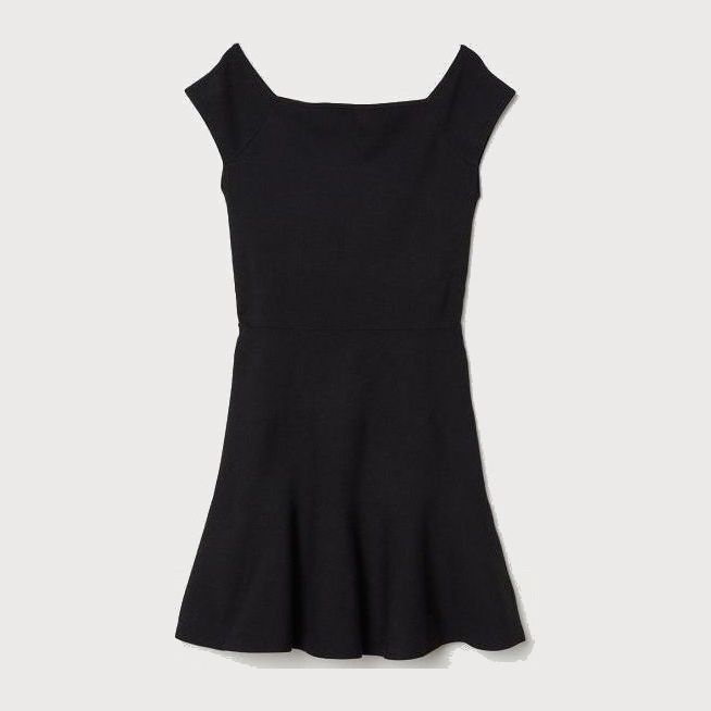

Платье H&M 99984843 50 Черное