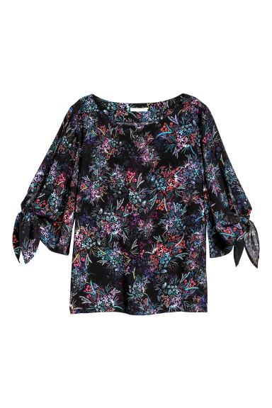 

Блуза H&M 0610036 38 комб.