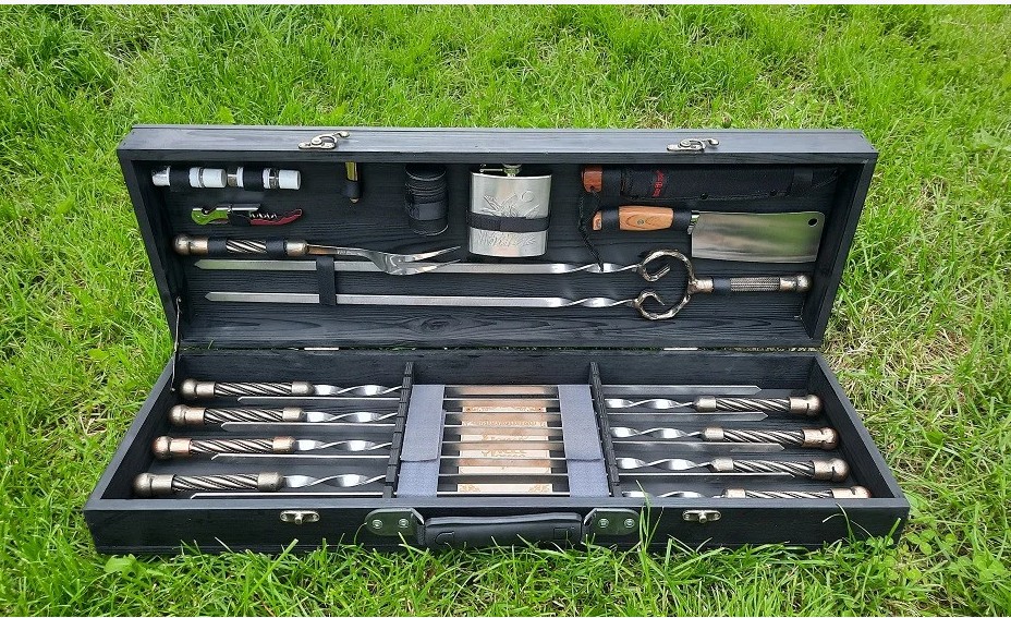 

Набор шампуров BLACK BOX в деревянном кейсе (С-007)