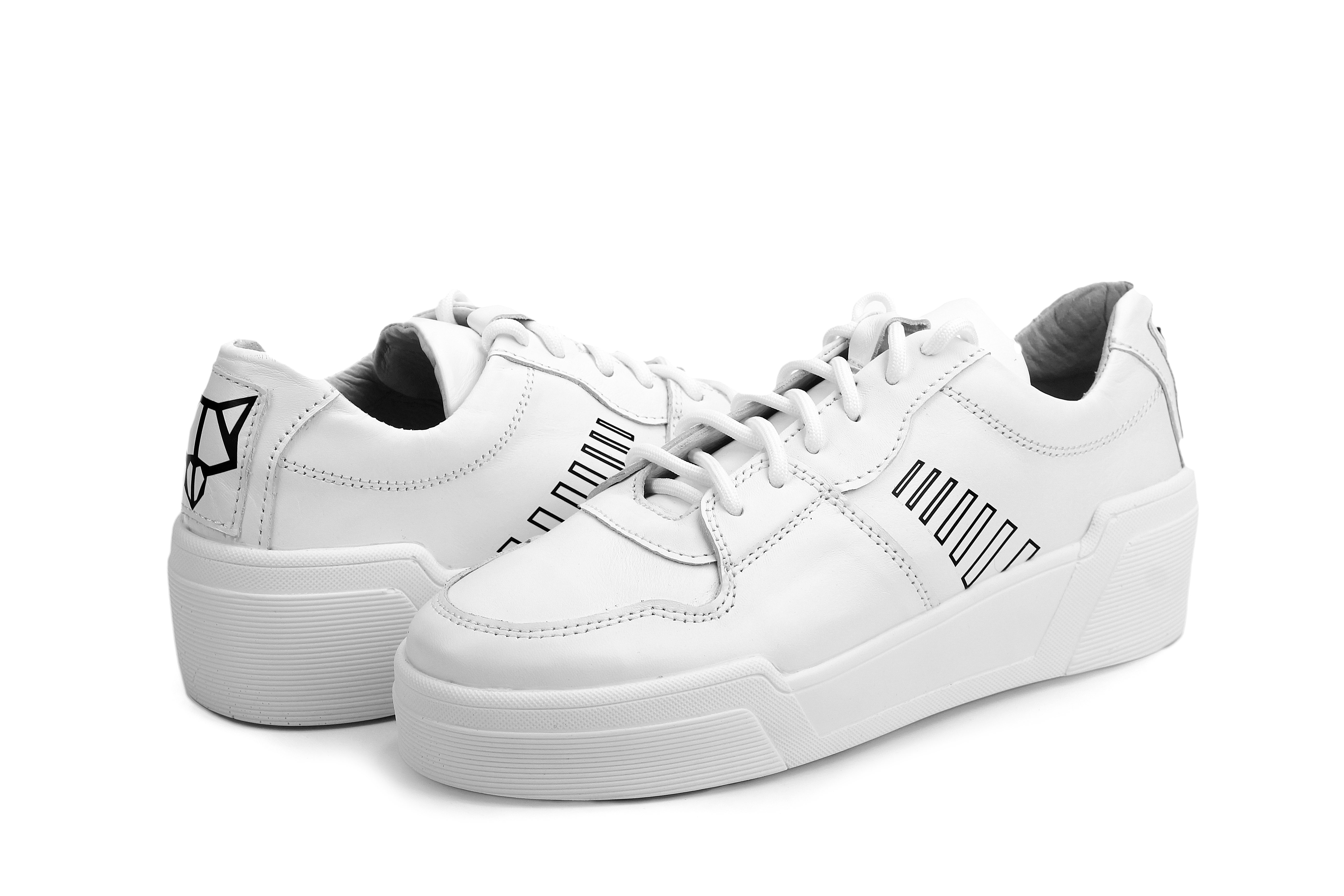 

Кроссовки MILLI GOLD 3022-008WHITE белый 39 2000903988724