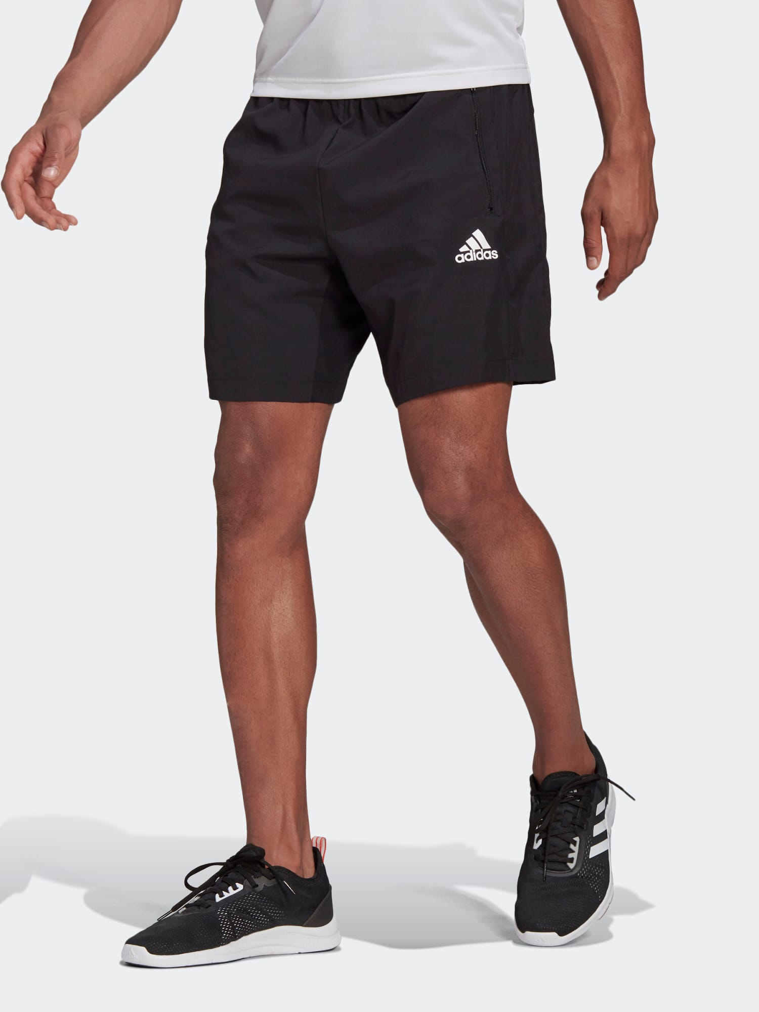 

Шорты Adidas M Wv Sho GT8161 M Black