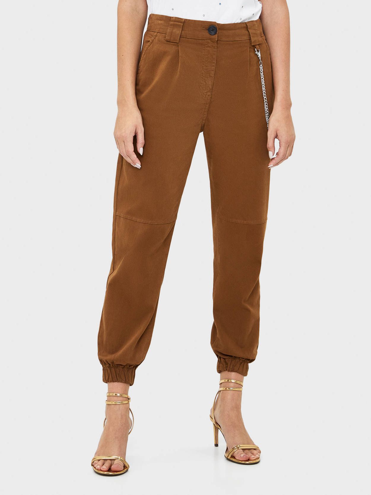 

Брюки Bershka 05079168700 34 Коричневые