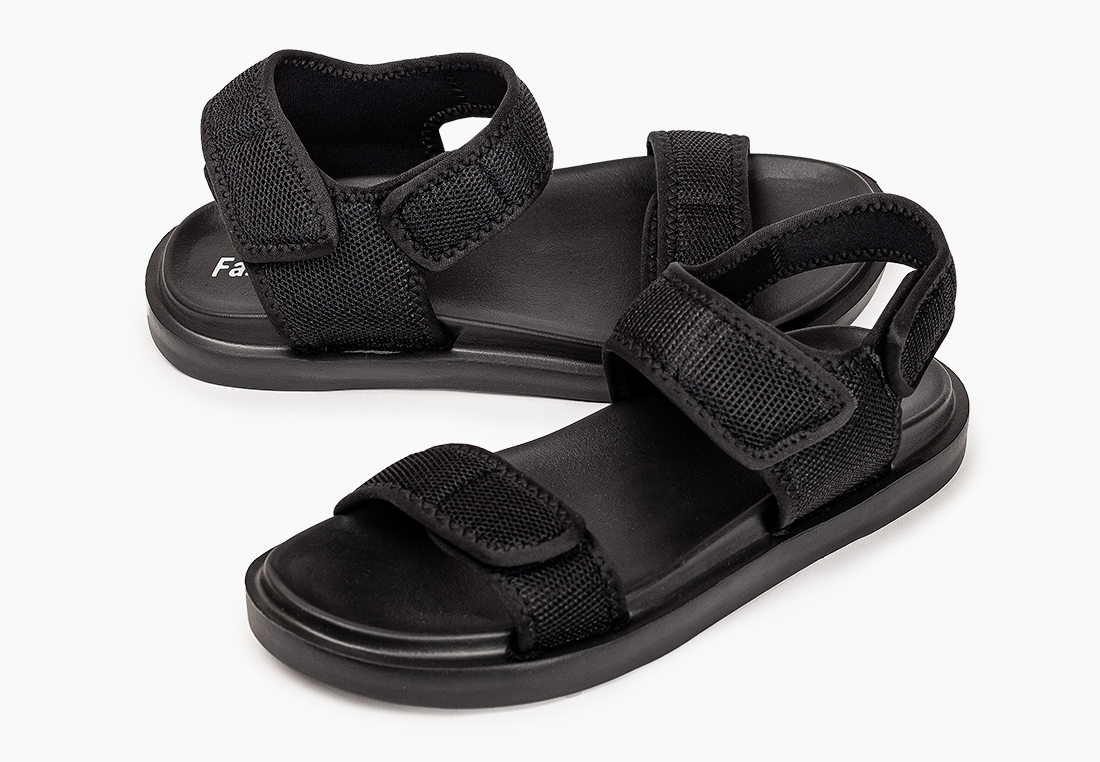 

Сандалии FarLight 8430-20BLACK черный 44 2001031013753