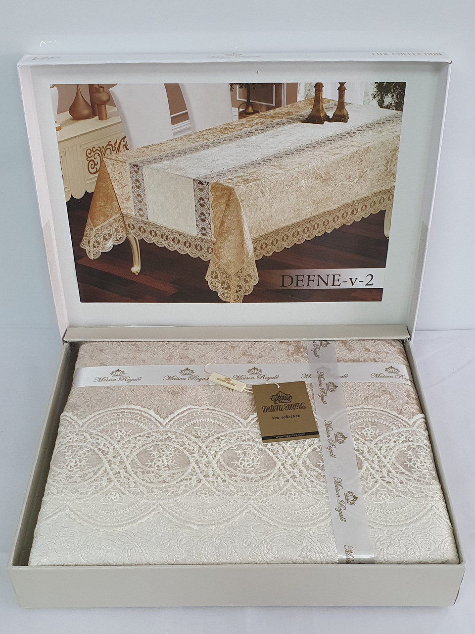 

Скатерть Велюр Maison Royale 160x300 Defne V2