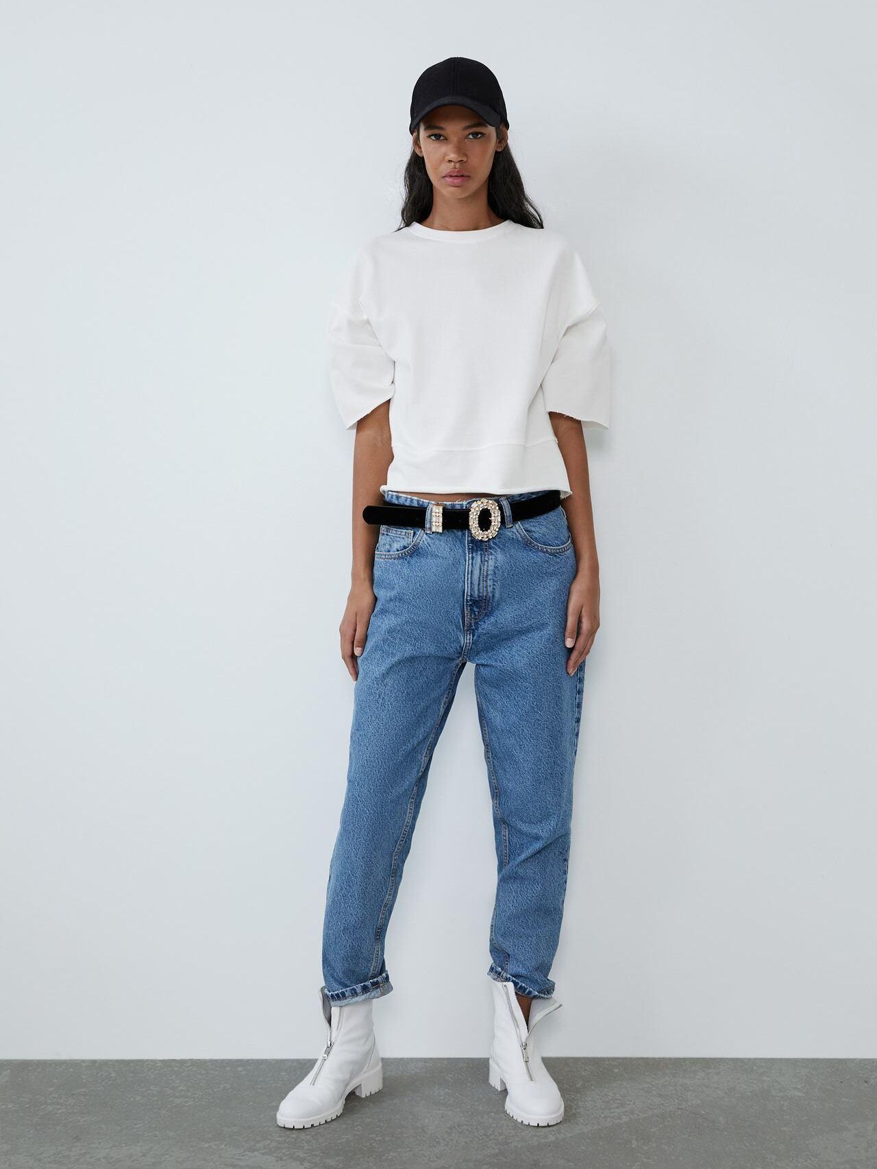 

Футболка Zara 0962/856/251-ABAK M Молочная