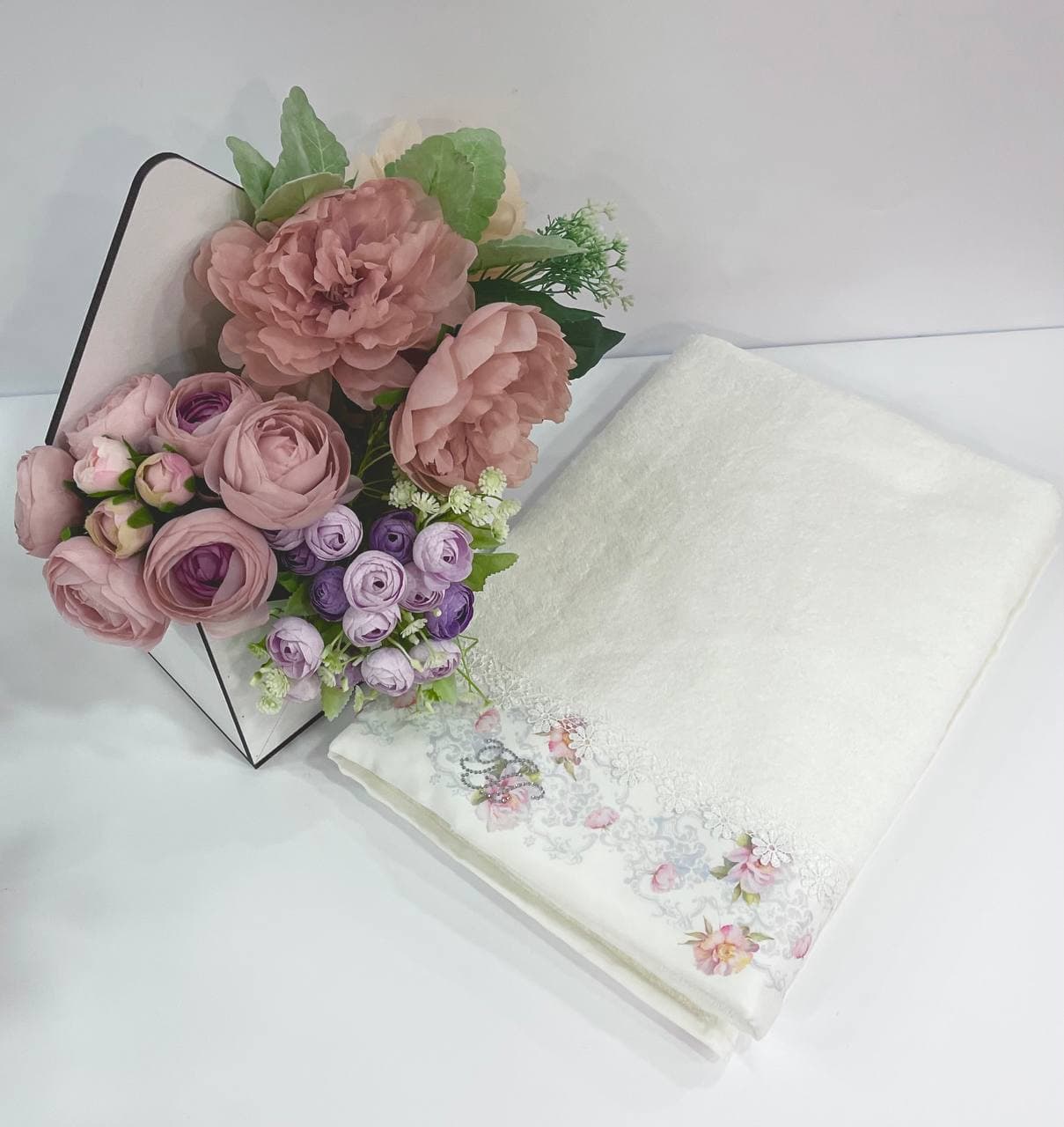 

Полотенца Tivolyo Home Бамбук-коттон 100 Venice1 75 x 150 белый