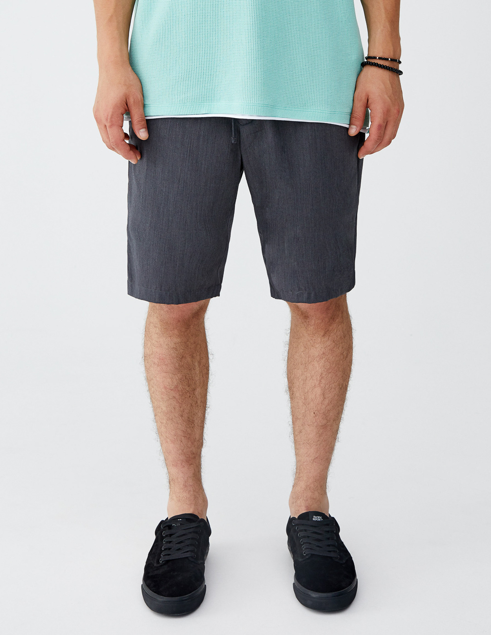 

Шорты PULL & BEAR М0111463 (9696/508/802) цвет серый S