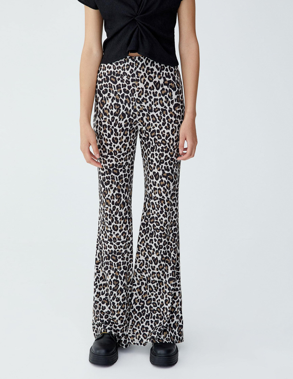 

Брюки PULL & BEAR Ж1065709 (9680/365/051) цвет разноцветный M
