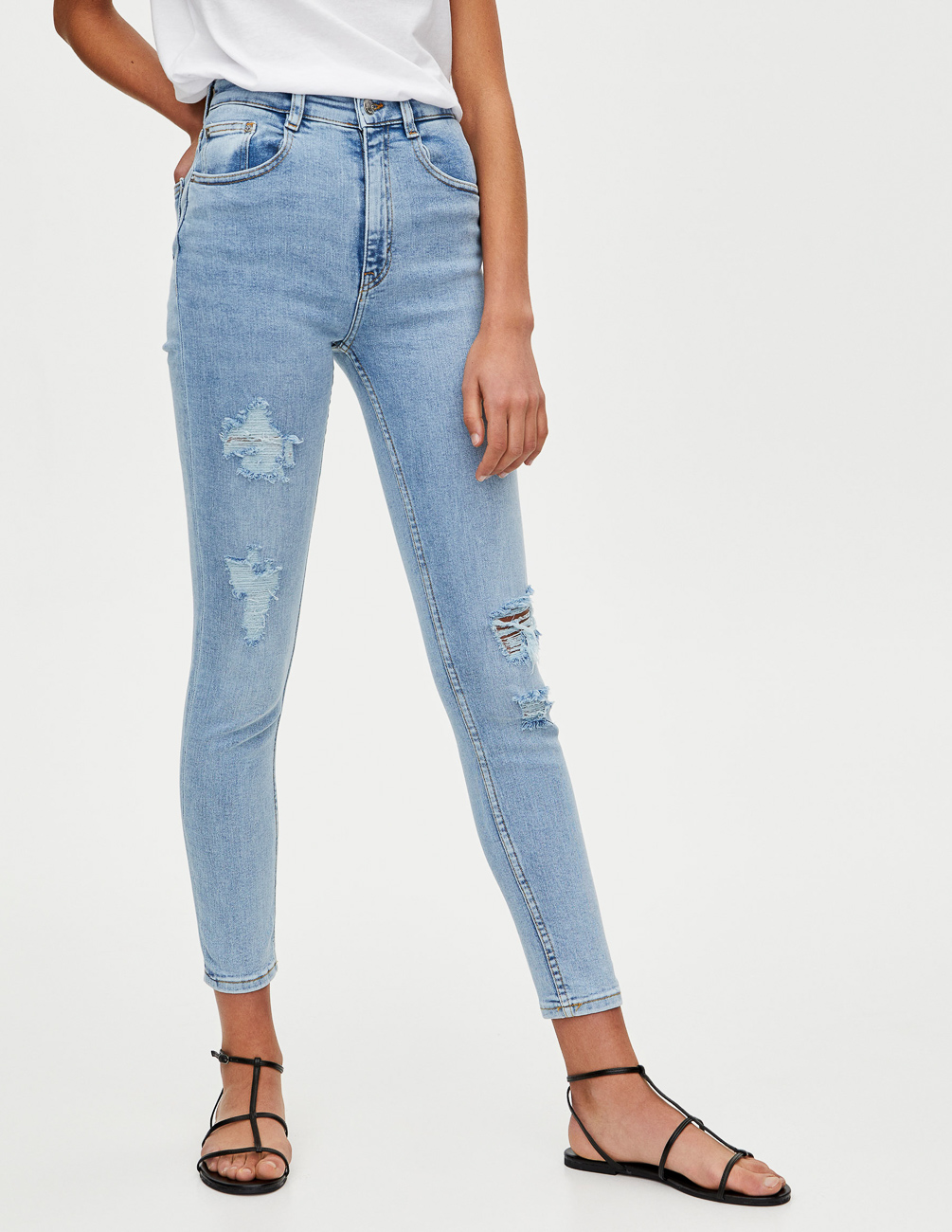 

Джинсы PULL & BEAR Ж1065699 (5683/332/400) цвет голубой L
