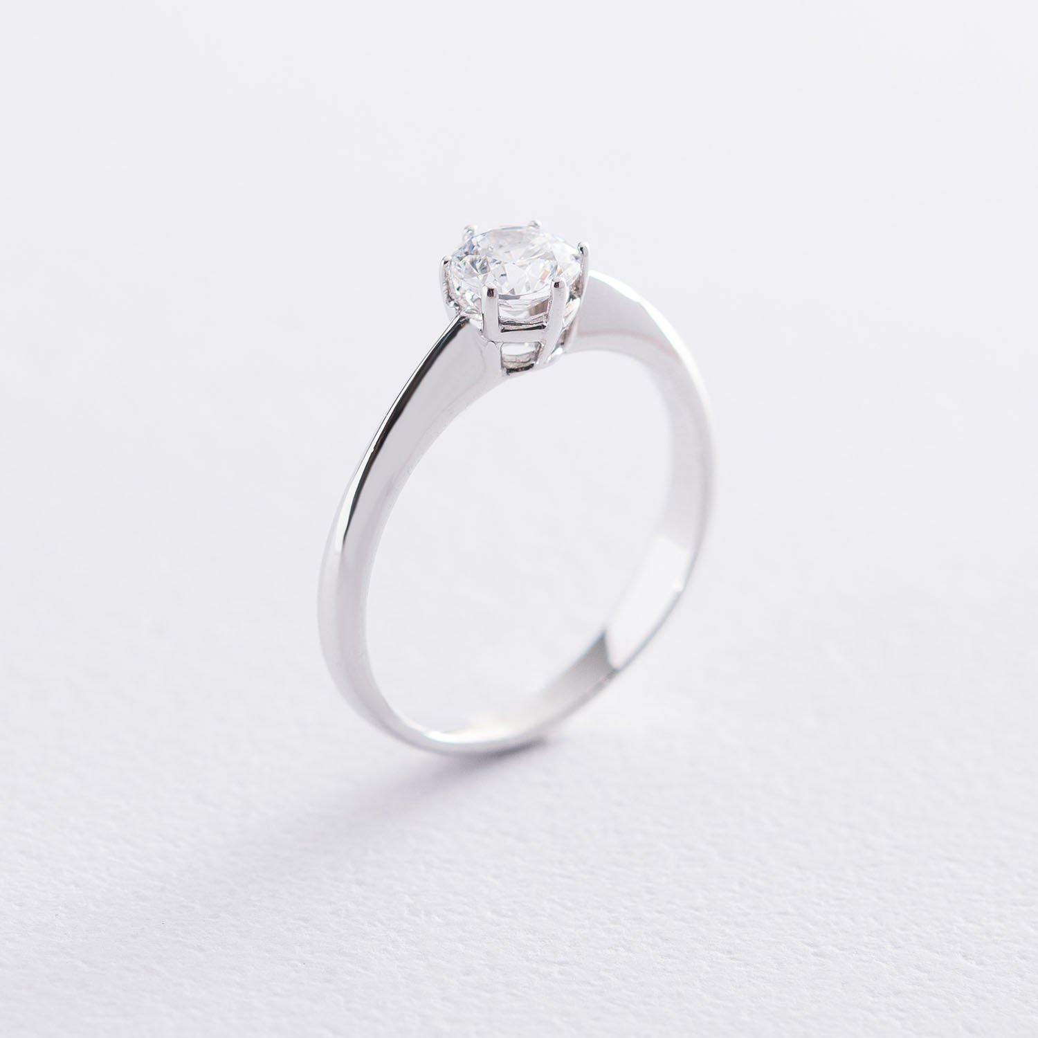 

Помолвочное кольцо в белом золоте (куб. цирконий Swarovski) к06311 Оникс 15