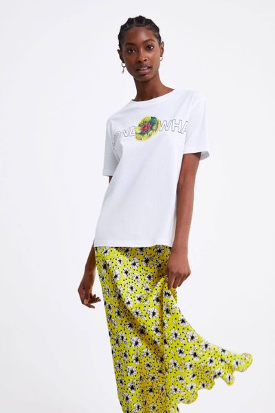 

Футболка Zara S белая с принтом (1203-599)
