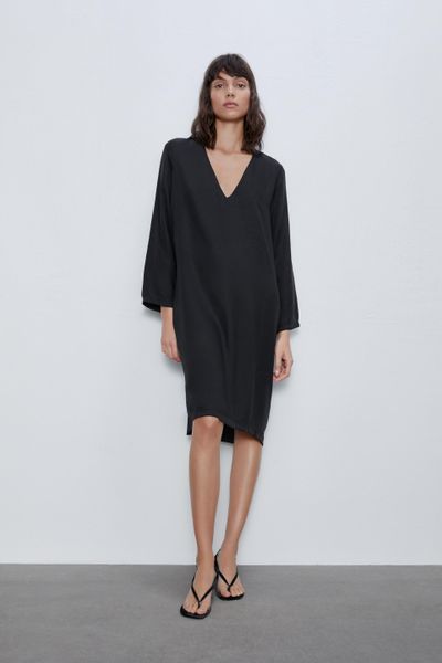 

Платье Zara M чёрное (1203-584)