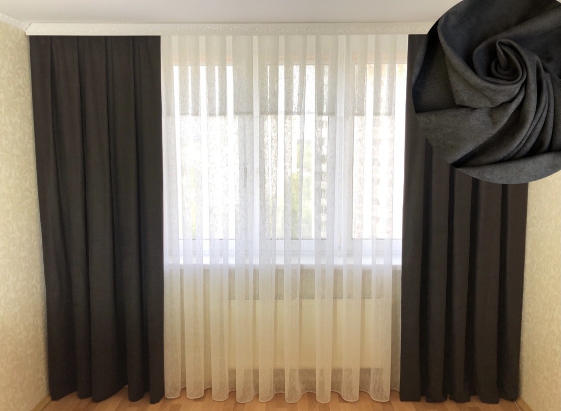 

Комплект штор и тюли. Шторы замш темно-серые 200*250 (2шт). Тюль лён белый 500*250 (1шт)