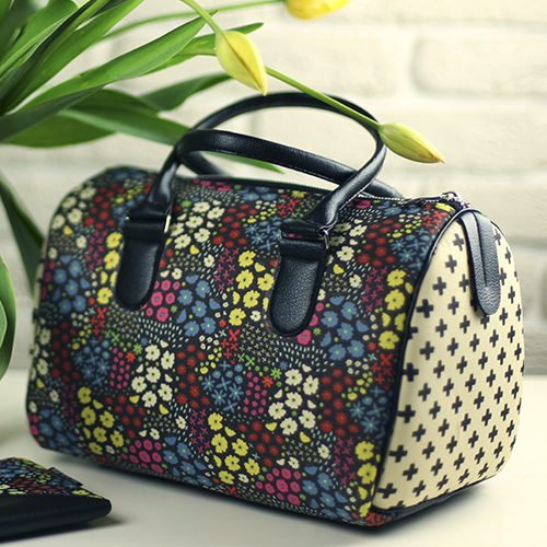 

Сумка бочонок Barrel Presentville Разноцветные лютики 28x18x17 см