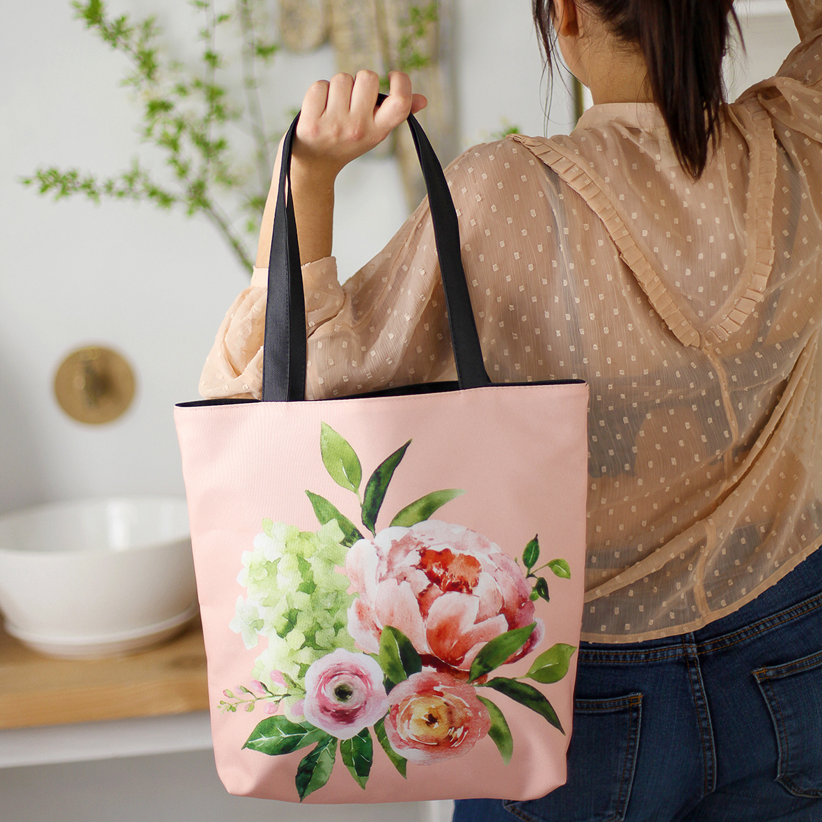 

Сумка женская тканевая Tenderness Presentville Flowers bouquet 37x33 см