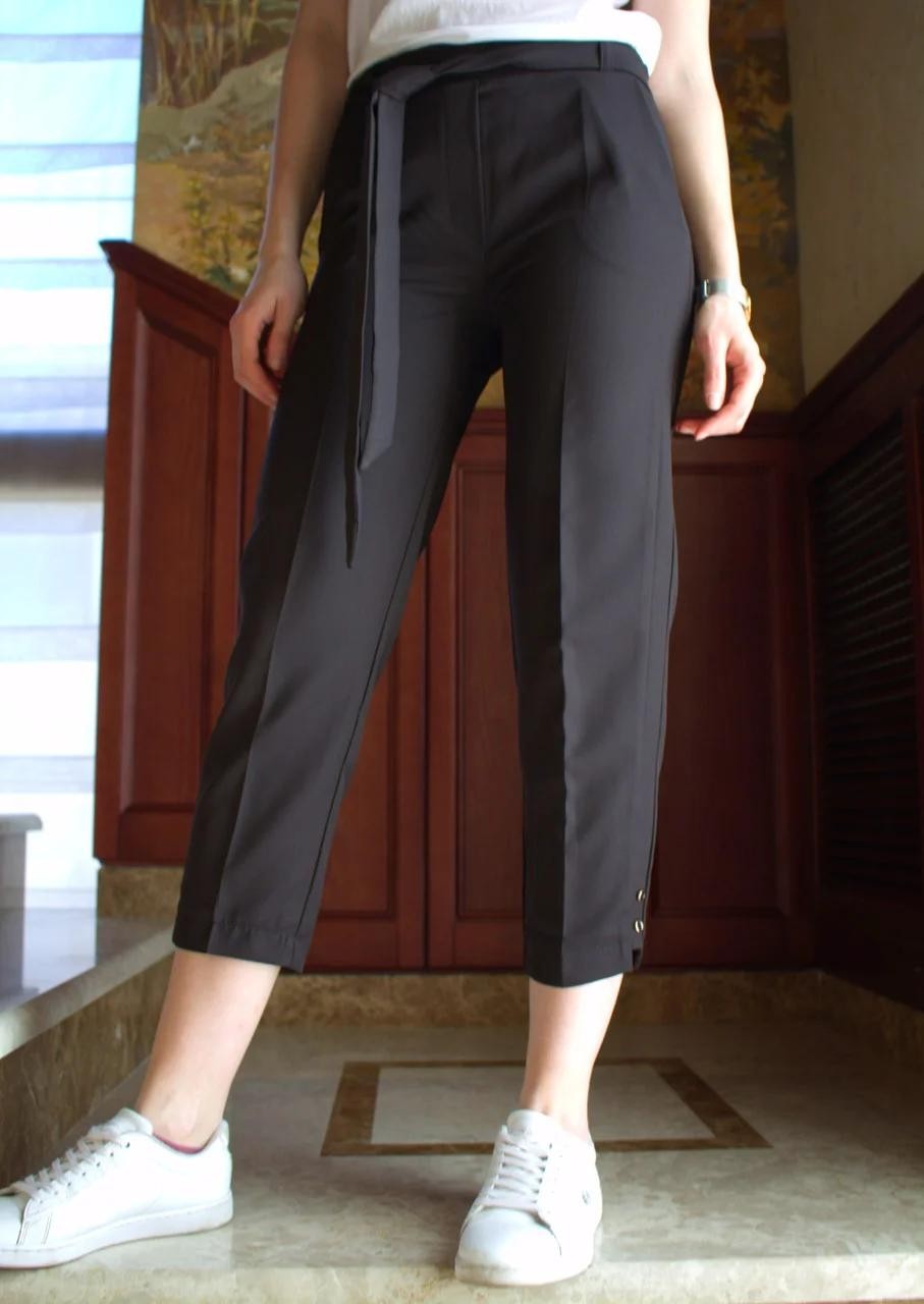 

Брюки Classic Fashion летние женские укороченные с поясом на резинке черного цвета  XL, Брюки Classic Fashion летние женские укороченные с поясом на резинке черного цвета 50 XL