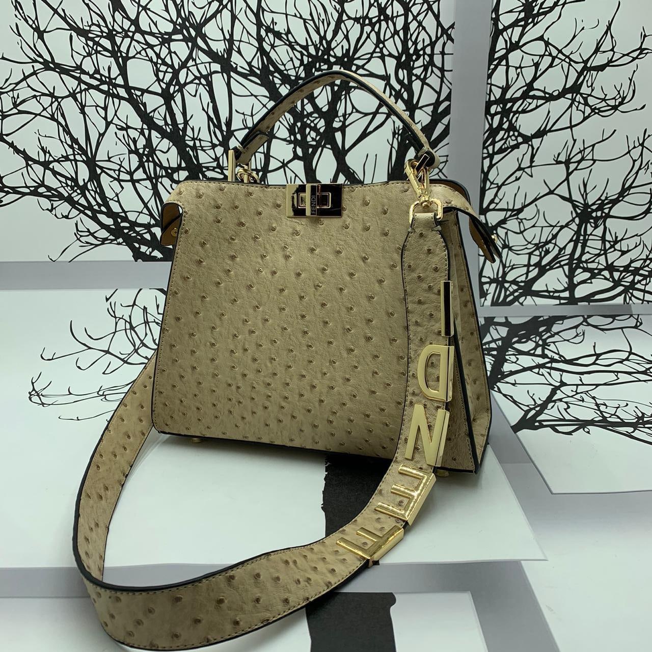 

Женская сумка Fendi QZZ1