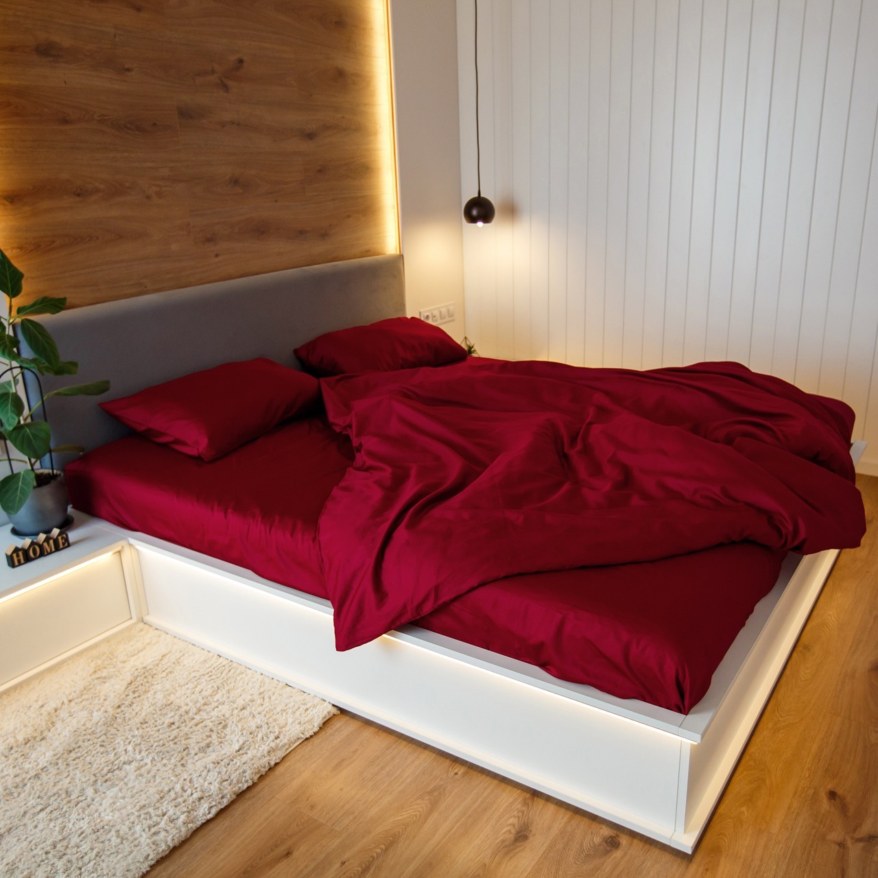 

Простынь NaviHome сатин 220х240 бордо