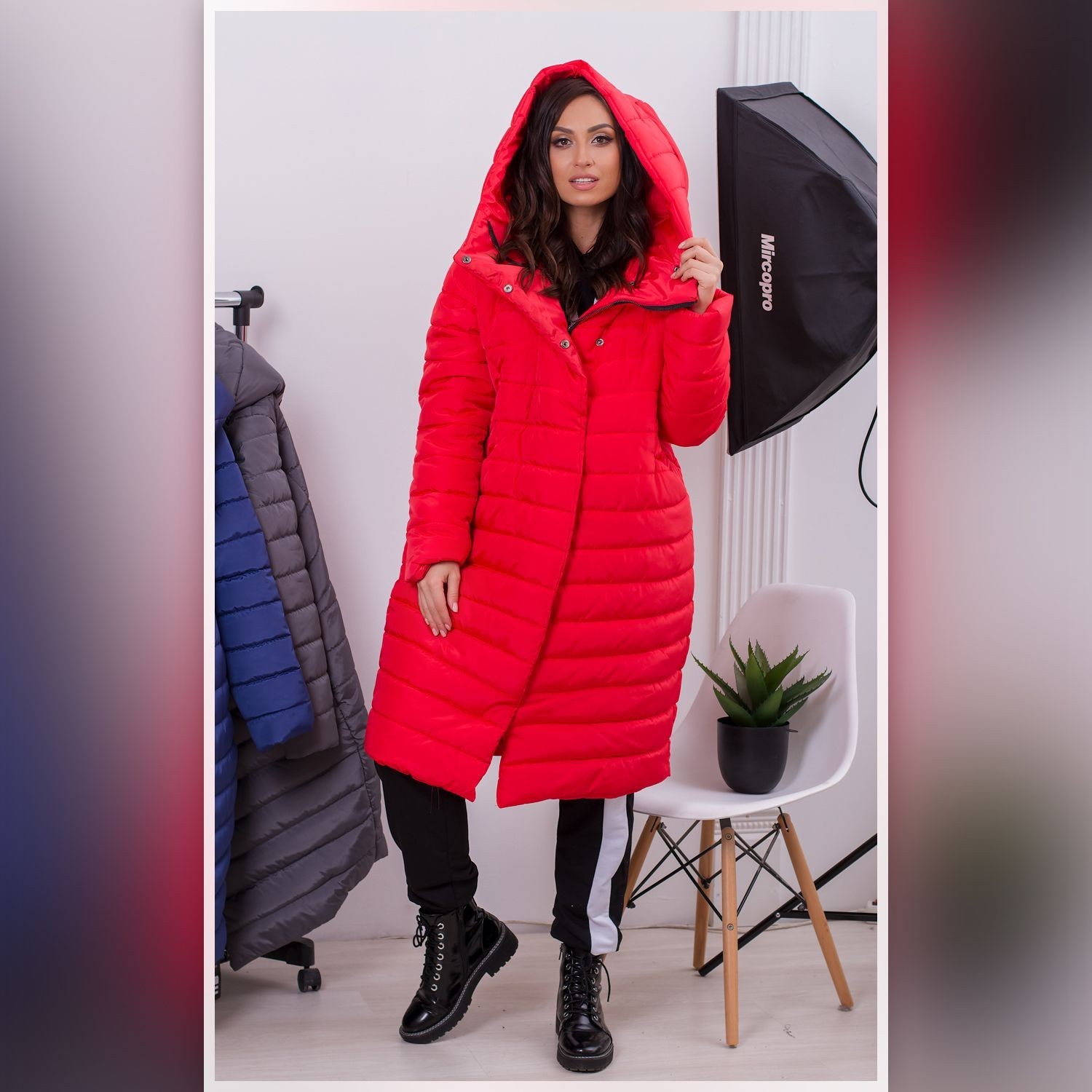 

Куртка кокон Khan Madonna алый 56 XXXXL-XXXXXL