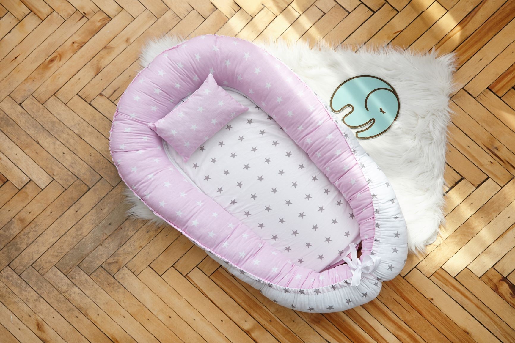 

Гнездышко кокон позиционер Добрый сон BabyNest 52х85 см розовый с белым