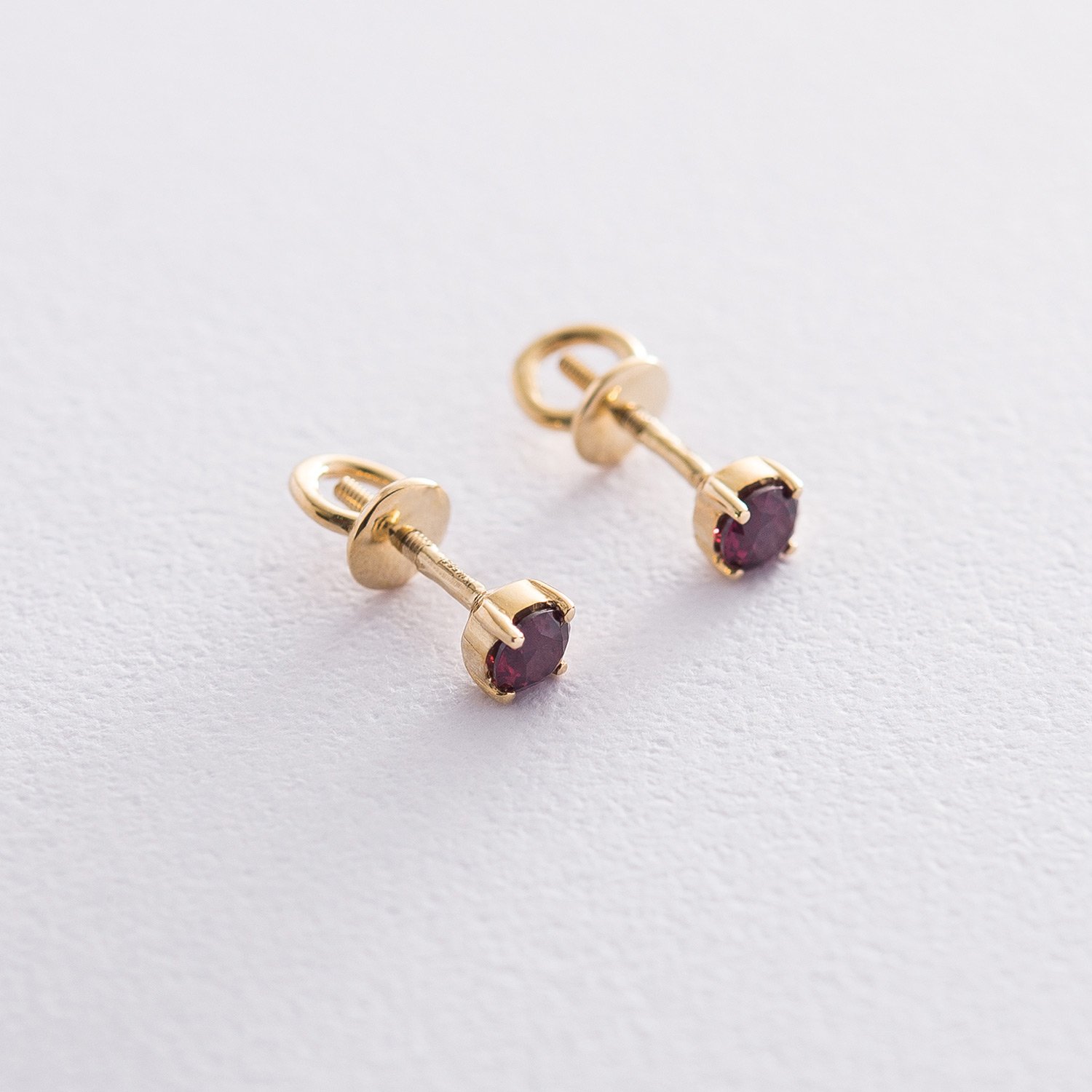 

Золотые серьги - пусеты (родонит) срд2-154 Оникс