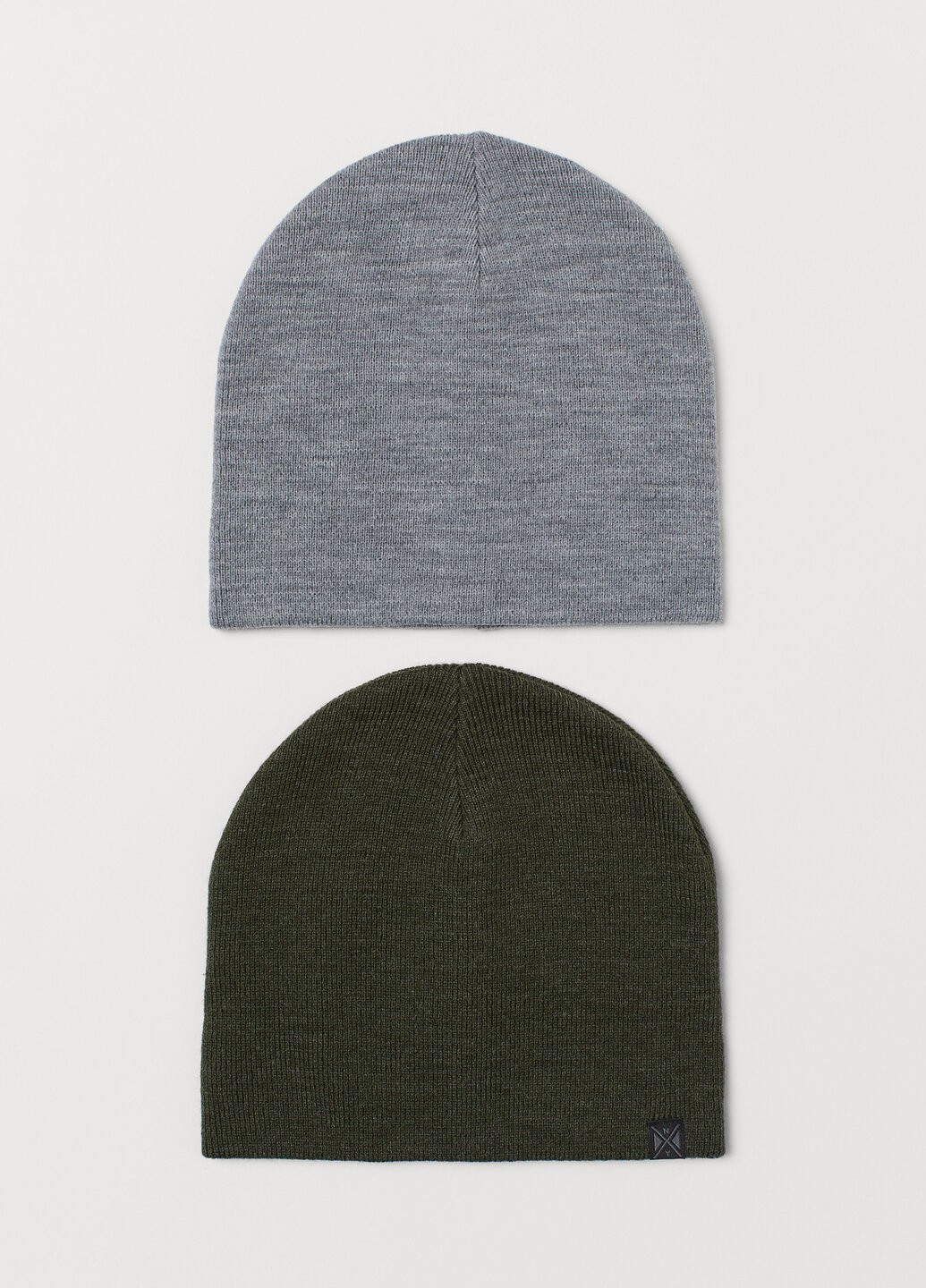 

Шапка (2 шт) H&M вязанная 92-104 серая/болотная 10-0001