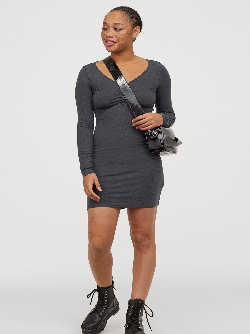 

Платье H&M 01-0786542-0 L Серое (СА2000001691281)